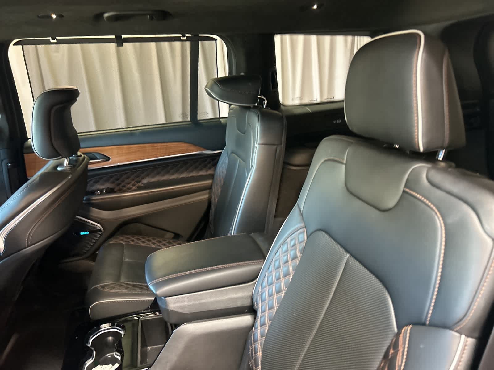 Thumbnail: 2021 Jeep Grand Cherokee L - 22