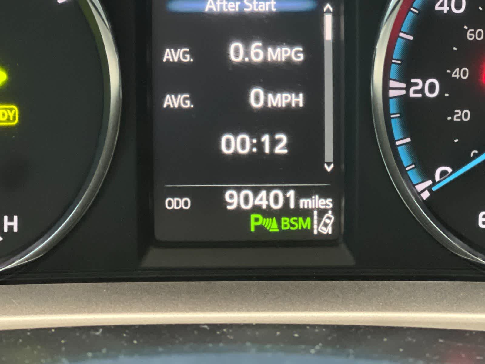 Thumbnail: 2017 Toyota RAV4 - 26