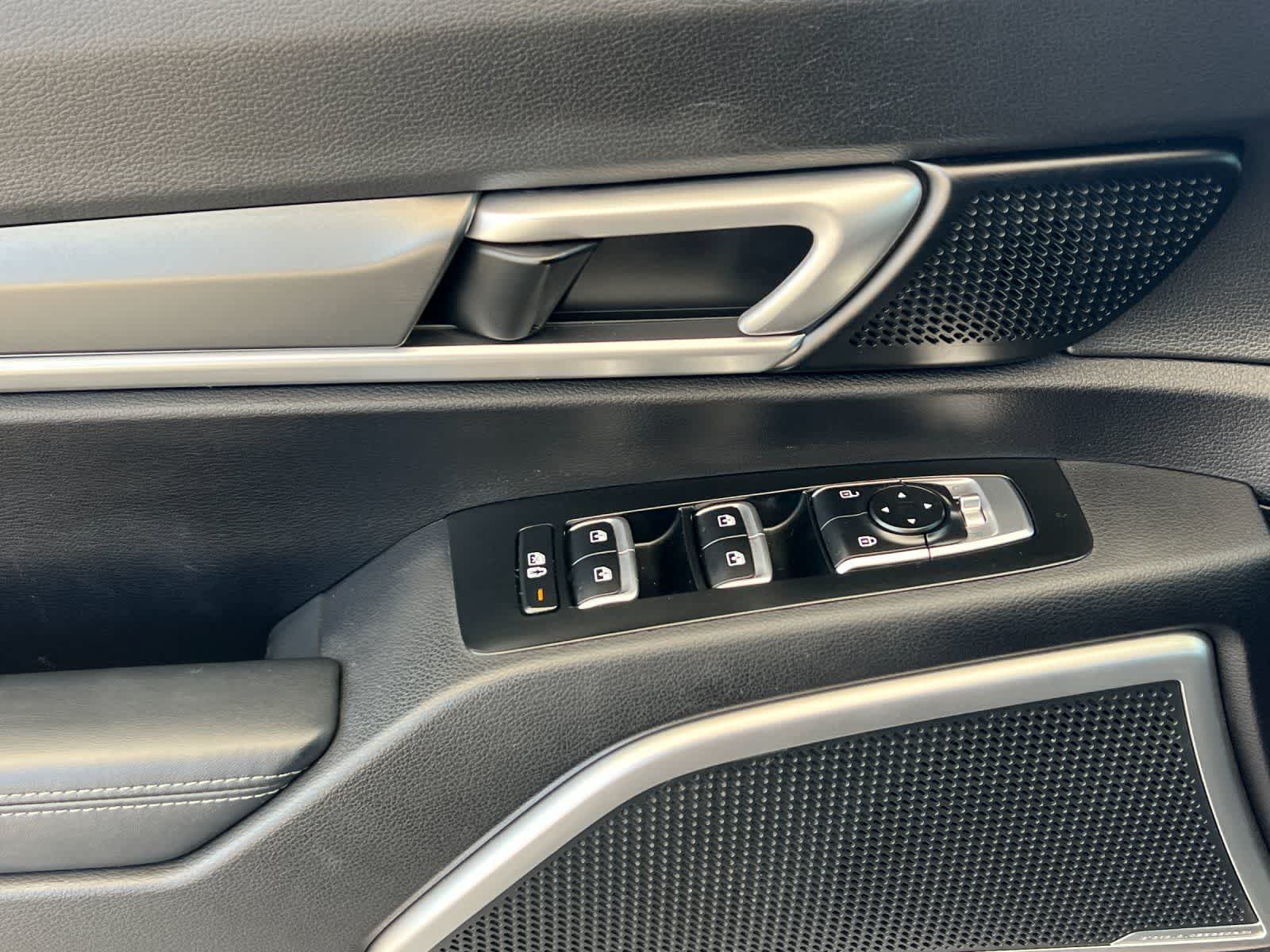 Thumbnail: 2022 Kia Telluride - 13