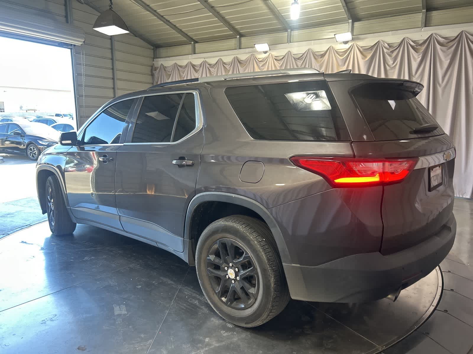 Thumbnail: 2018 Chevrolet Traverse - 13
