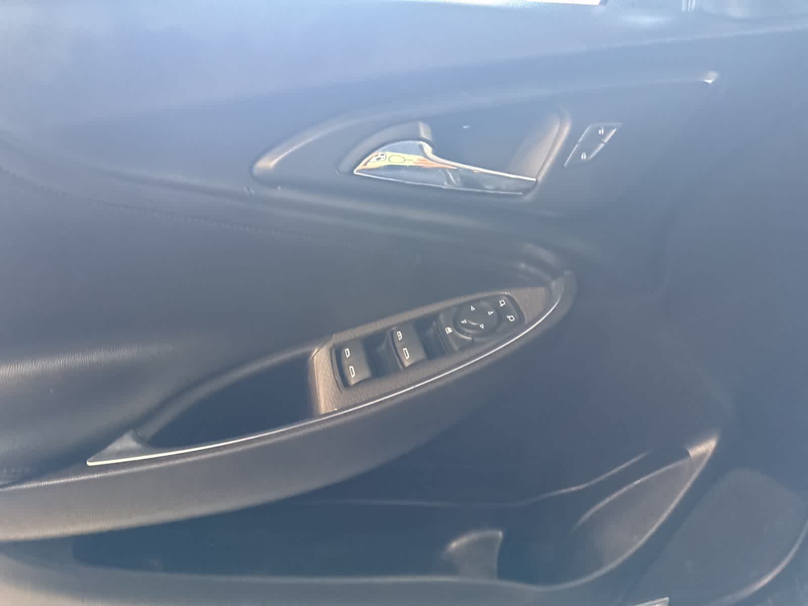 Thumbnail: 2017 Chevrolet Malibu - 14