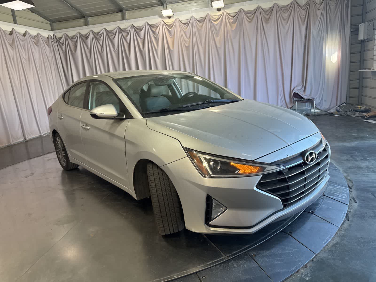 Thumbnail: 2020 Hyundai Elantra - 3