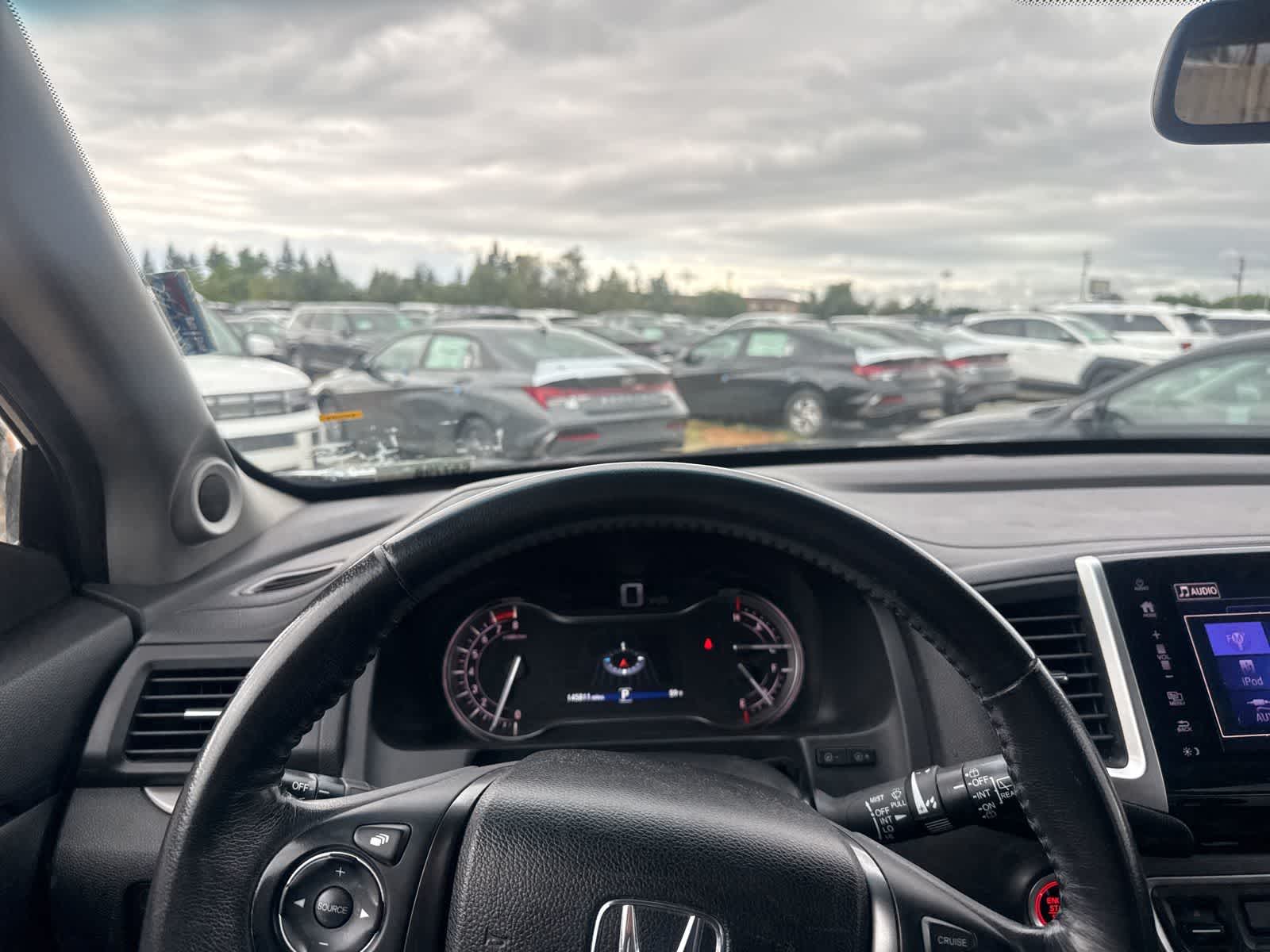 Thumbnail: 2017 Honda Pilot - 19