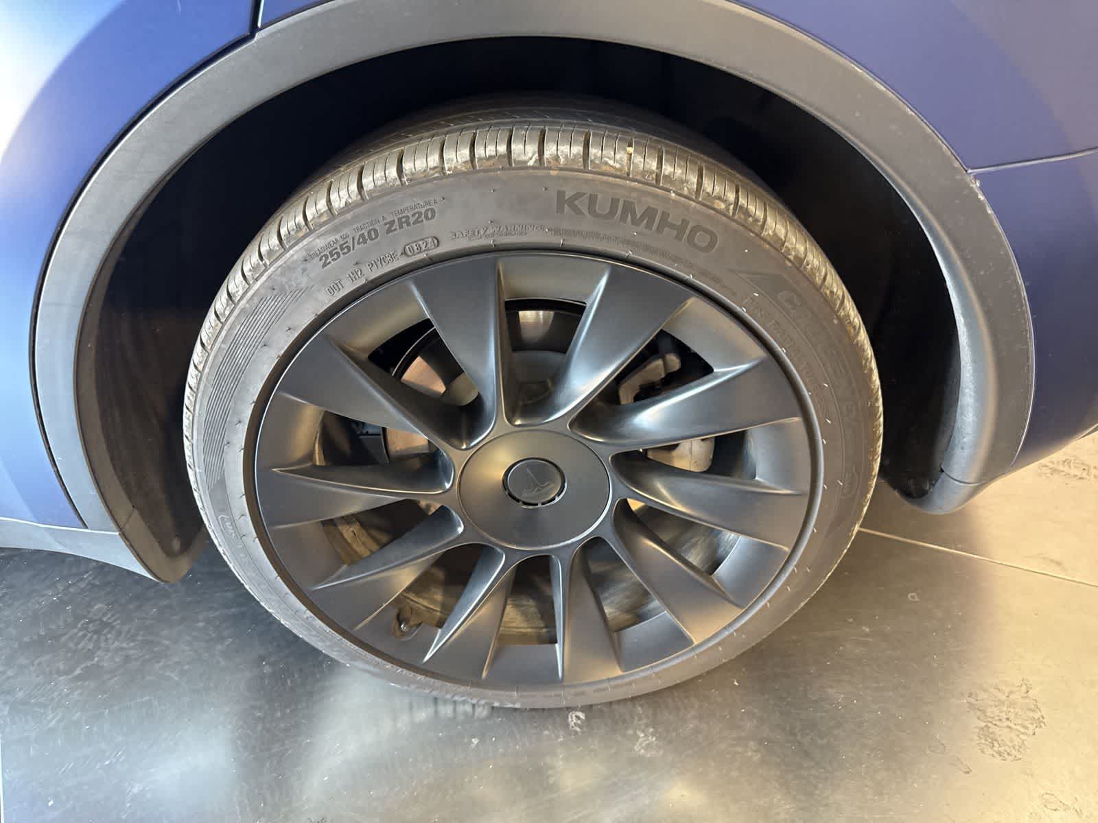 Thumbnail: 2023 Tesla Model Y - 10