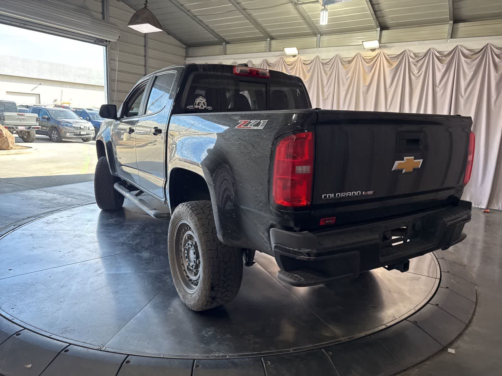 2017 Chevrolet Colorado Z71 photo 6