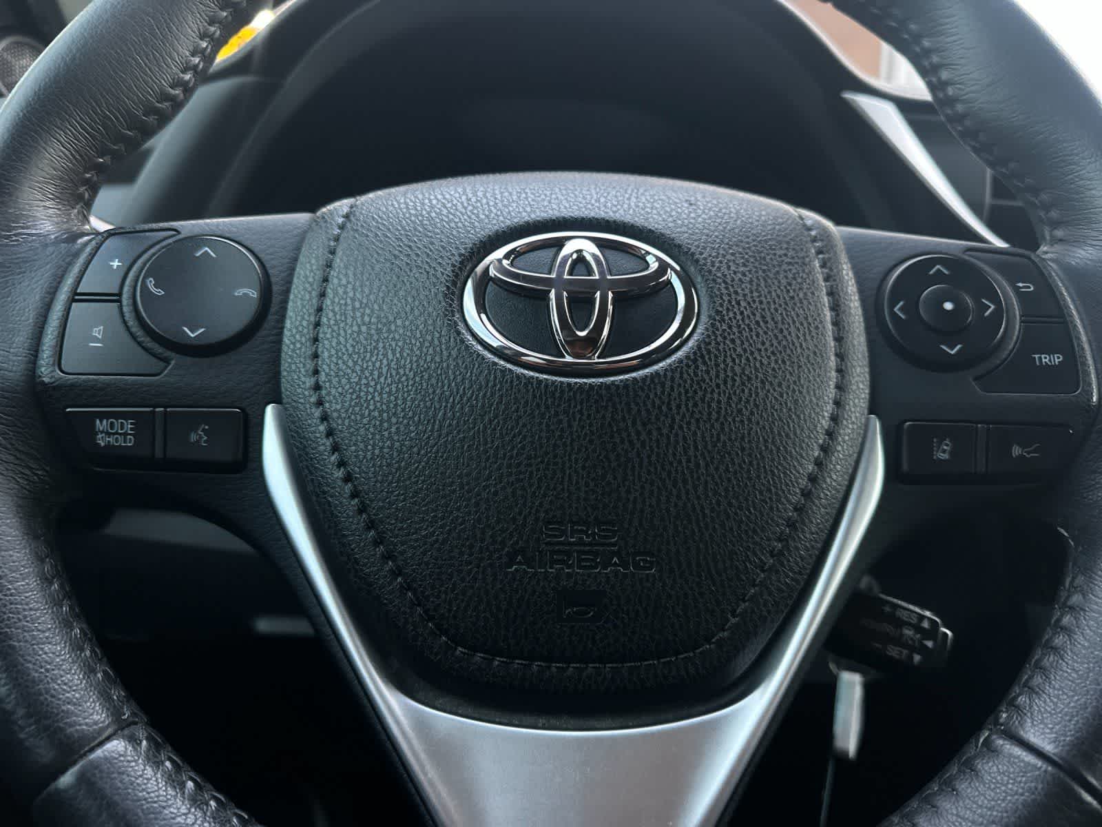 Thumbnail: 2018 Toyota Corolla - 21
