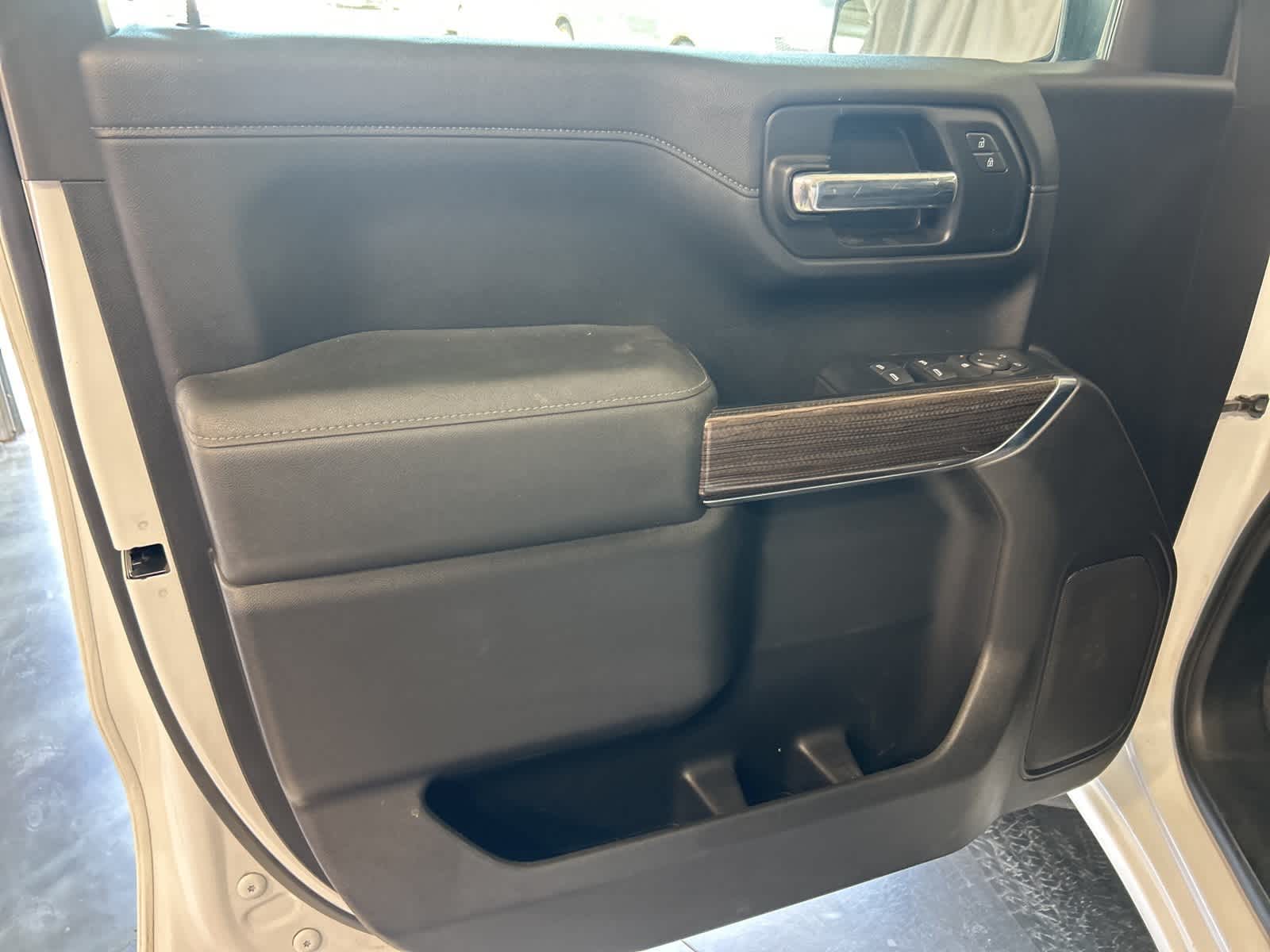 2020 Chevrolet Silverado 1500 LT 23