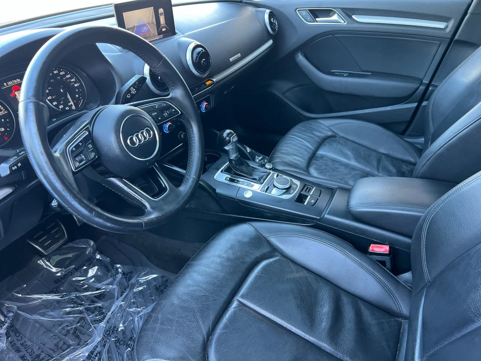 Thumbnail: 2017 Audi A3 e-tron - 11