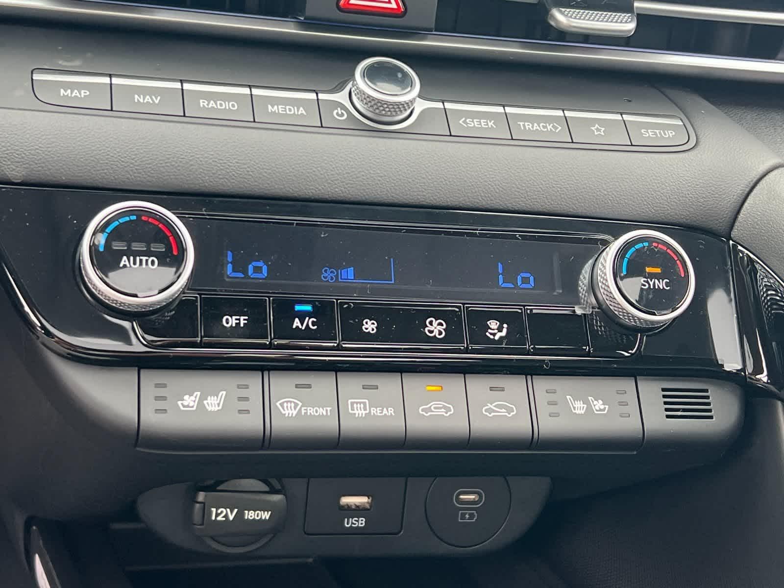 Thumbnail: 2025 Hyundai Elantra - 20