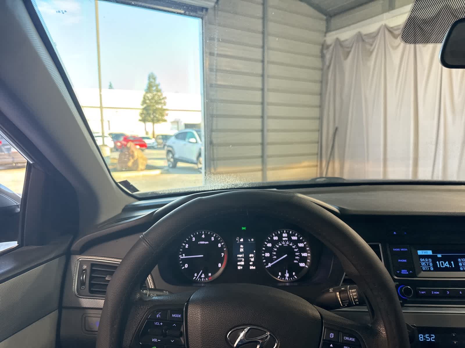 Thumbnail: 2015 Hyundai Sonata - 18