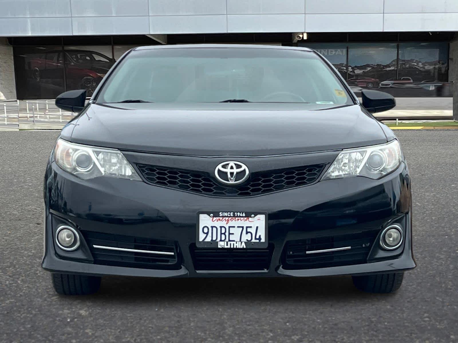 Thumbnail: 2014 Toyota Camry - 11