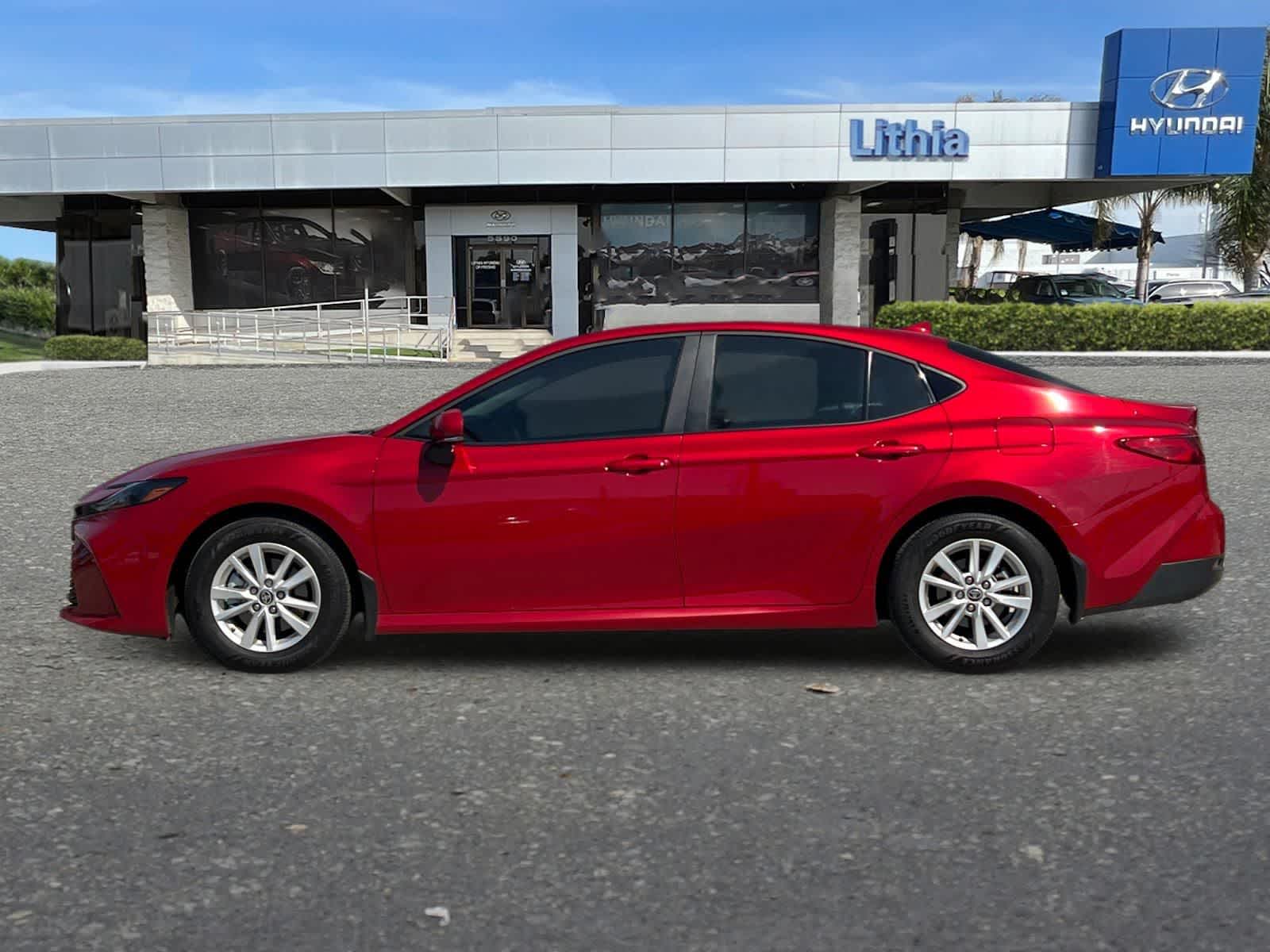 2025 Toyota Camry LE photo 5