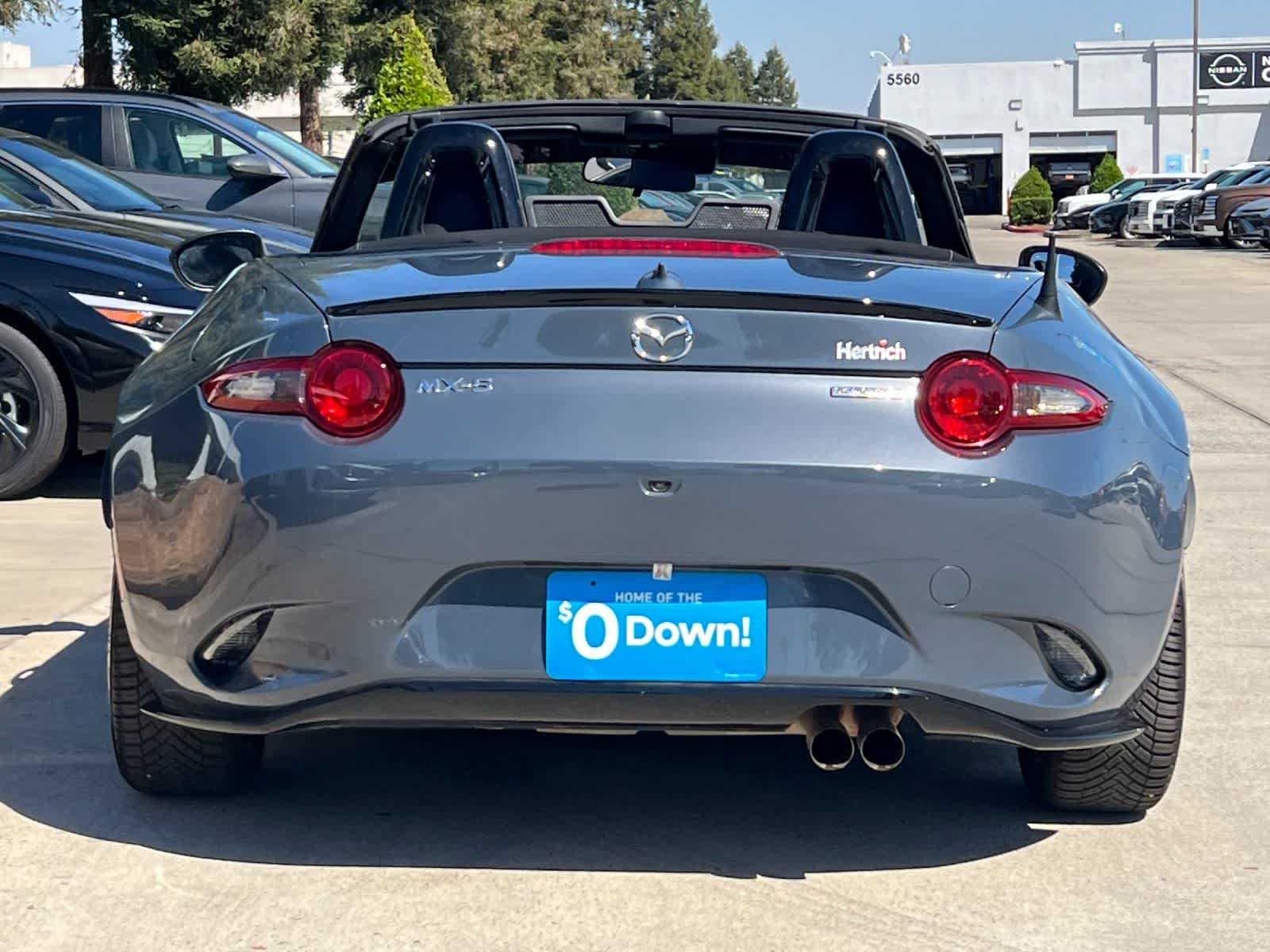 Thumbnail: 2021 Mazda MX-5 Miata - 8