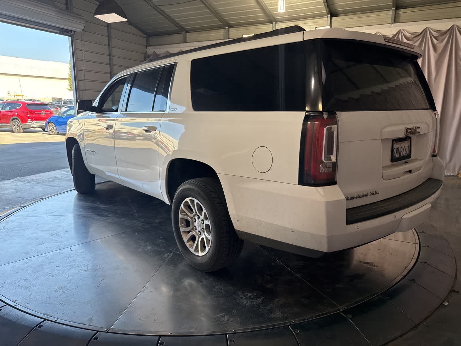 Thumbnail: 2019 GMC Yukon XL - 7