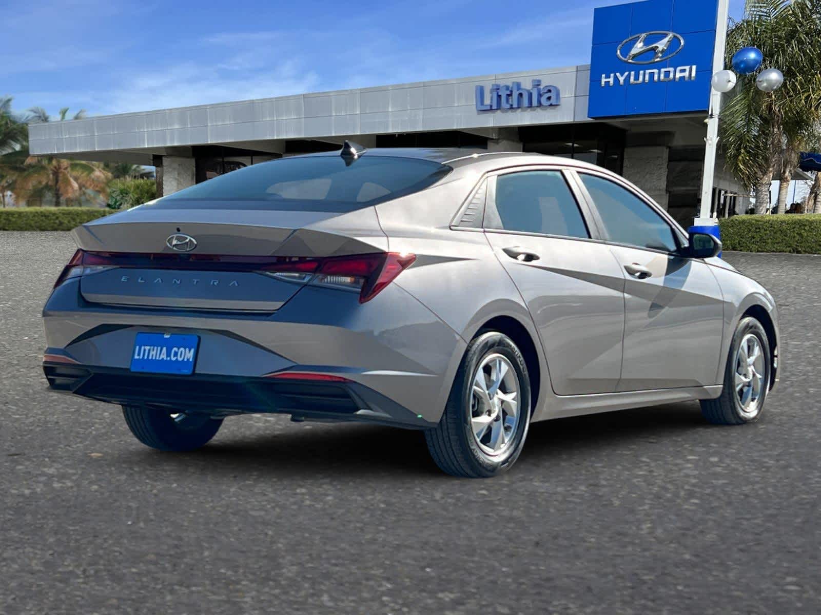 Thumbnail: 2023 Hyundai Elantra - 3