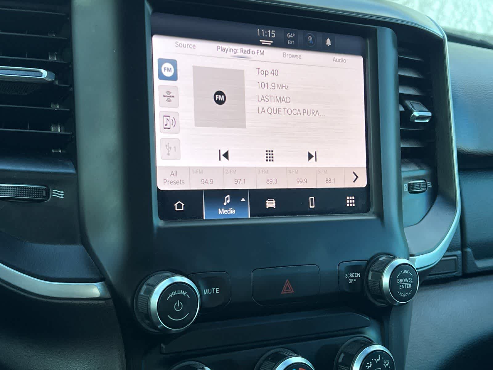 Thumbnail: 2022 RAM 1500 - 18