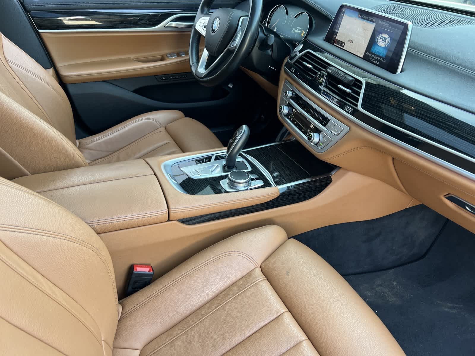 Thumbnail: 2019 BMW 7 Series - 15