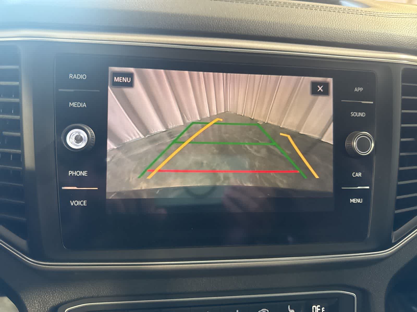 Thumbnail: 2019 Volkswagen Atlas - 24