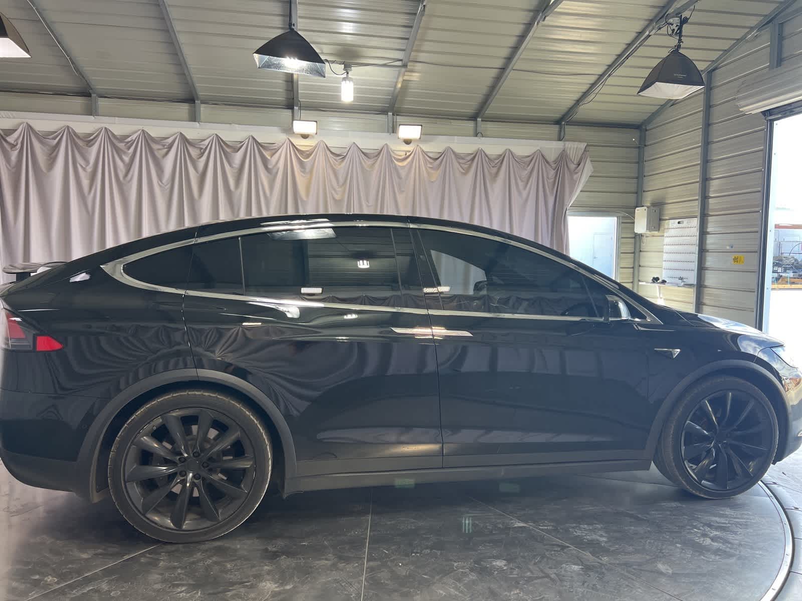 Thumbnail: 2017 Tesla Model X - 8