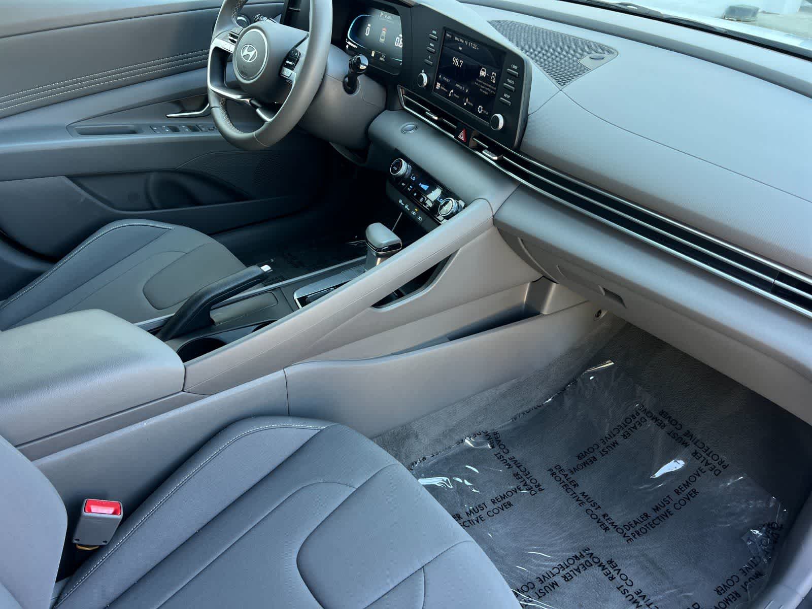 Thumbnail: 2025 Hyundai Elantra - 16