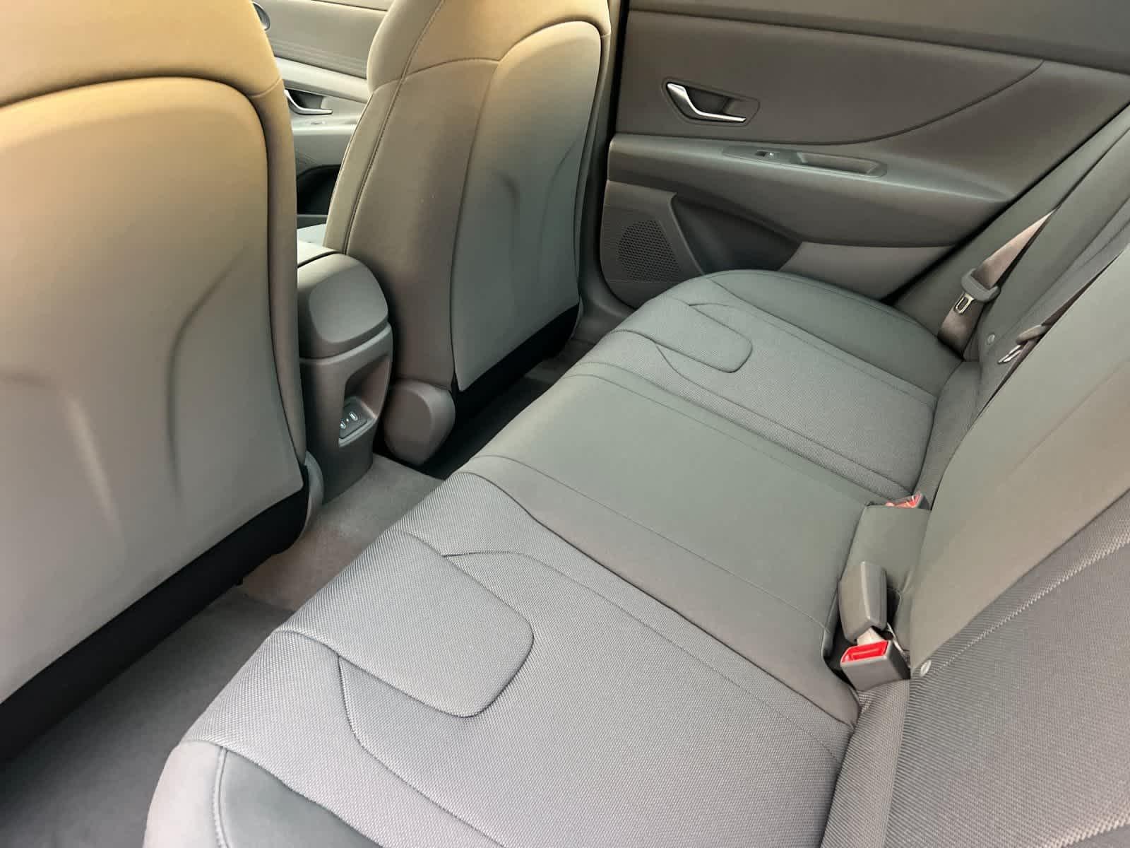 Thumbnail: 2026 Hyundai Elantra - 4