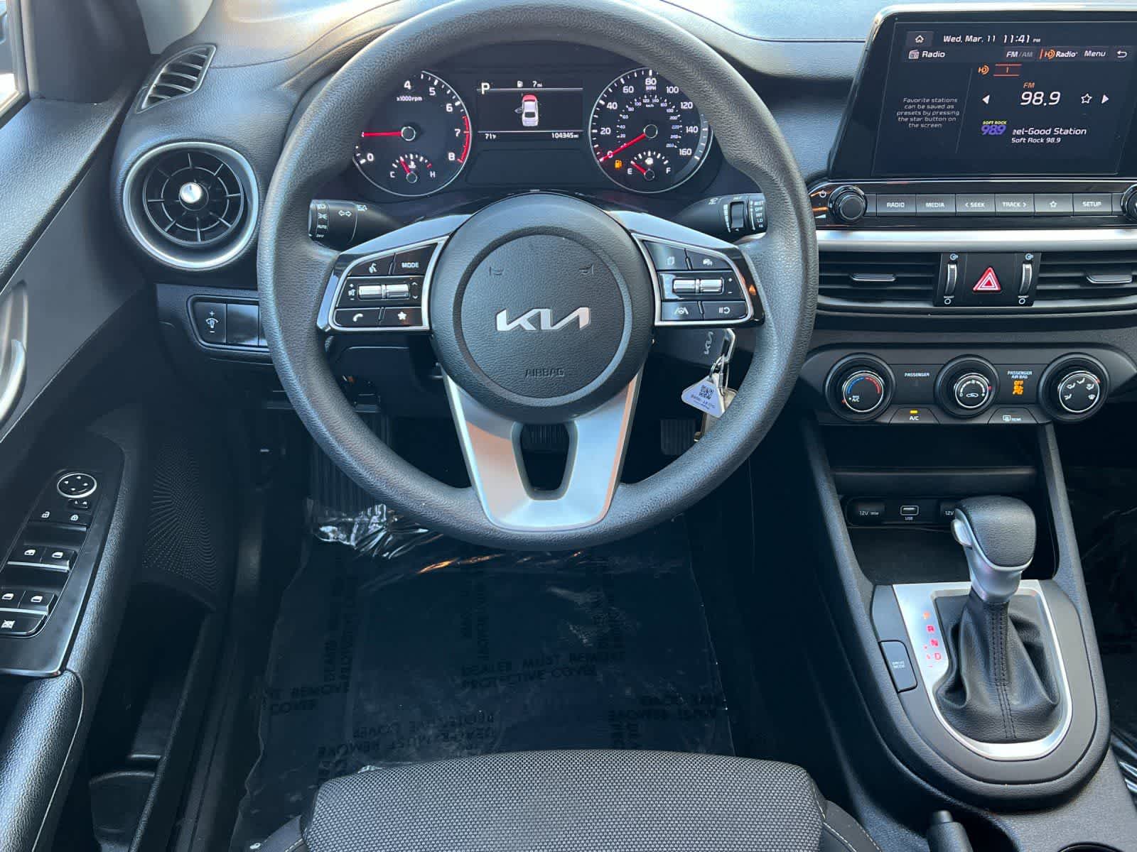 Thumbnail: 2023 Kia Forte - 15