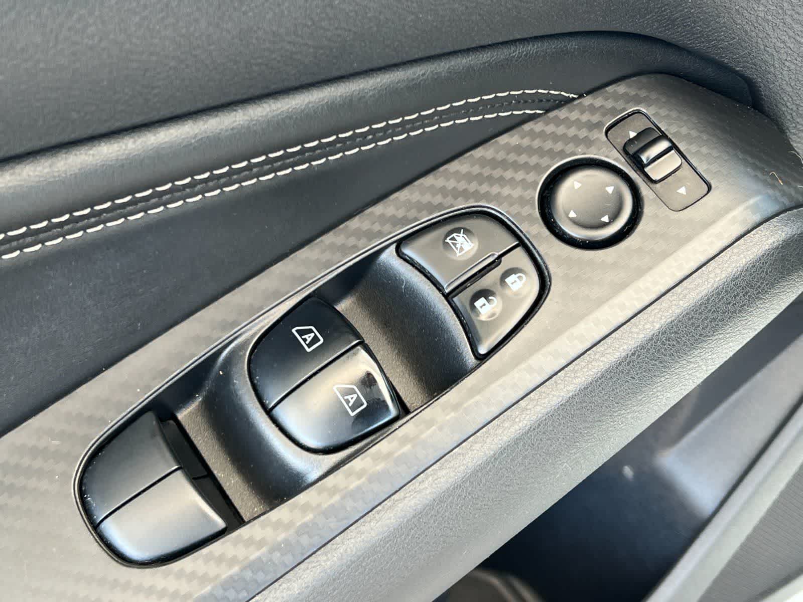 Thumbnail: 2019 Nissan Altima - 14
