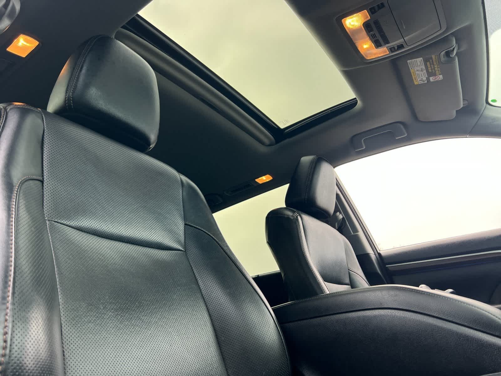 Thumbnail: 2016 Toyota Highlander - 18