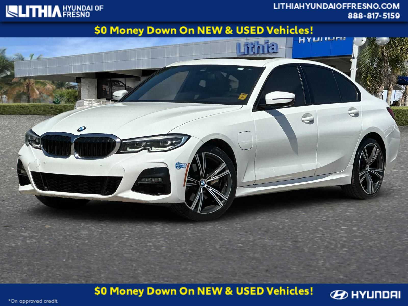 2021 BMW 3 Series 330e Sedan's photo