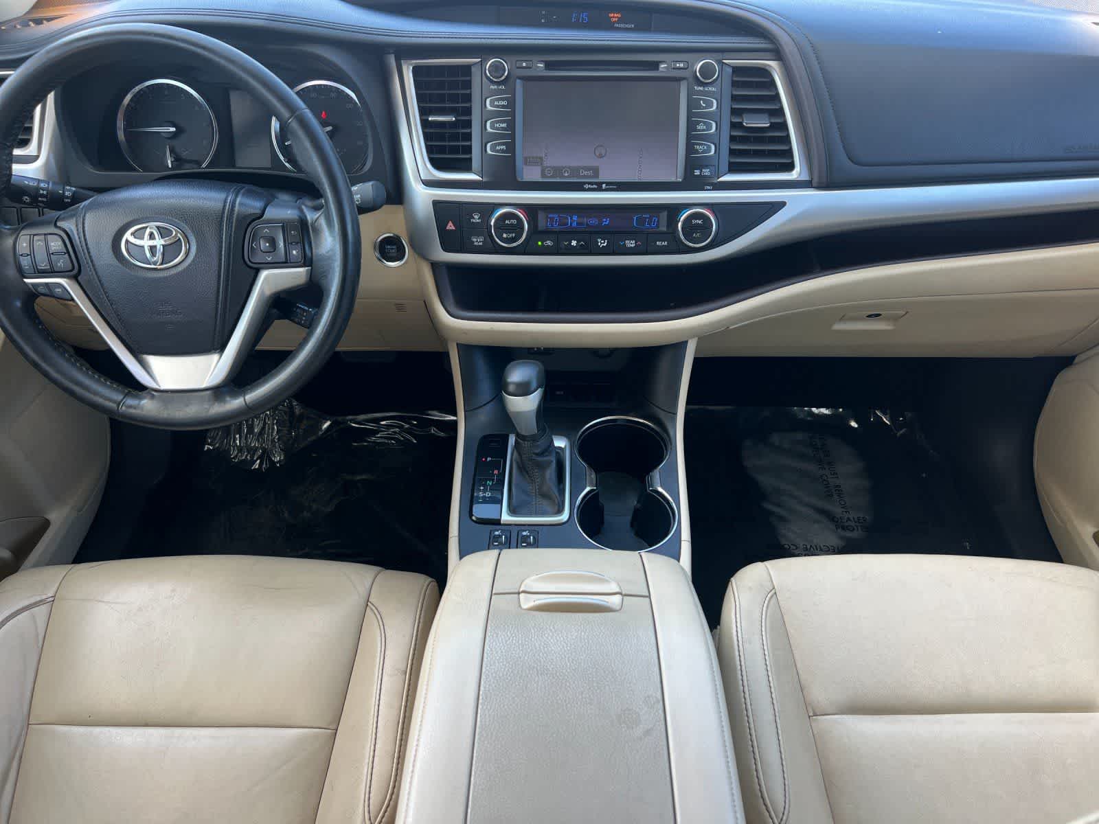 Thumbnail: 2014 Toyota Highlander - 4