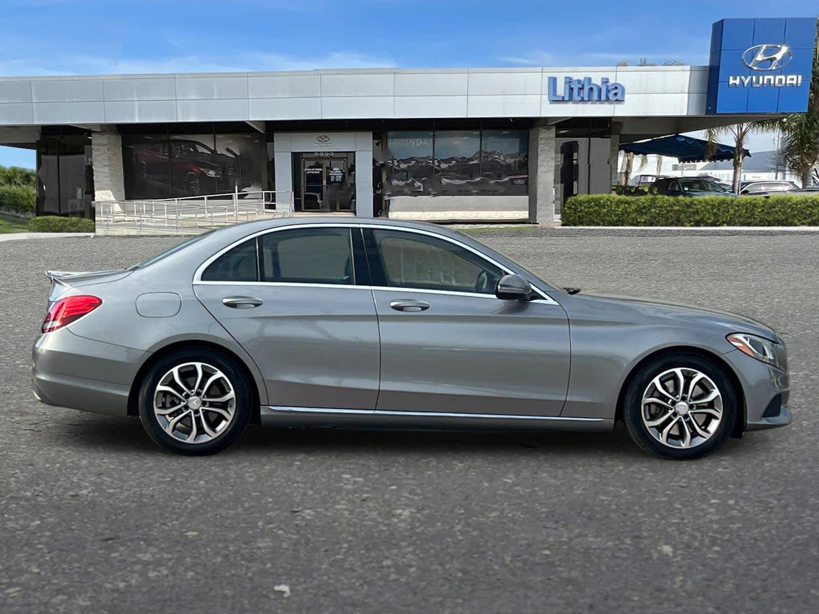 Thumbnail: 2016 Mercedes-Benz C-Class - 8