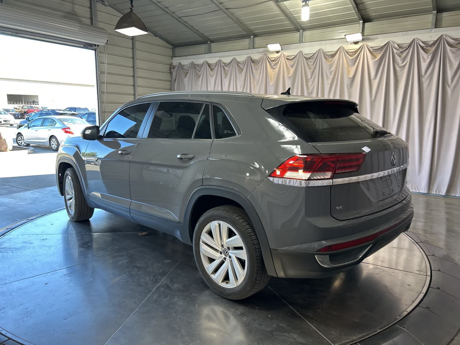 Thumbnail: 2021 Volkswagen Atlas - 14