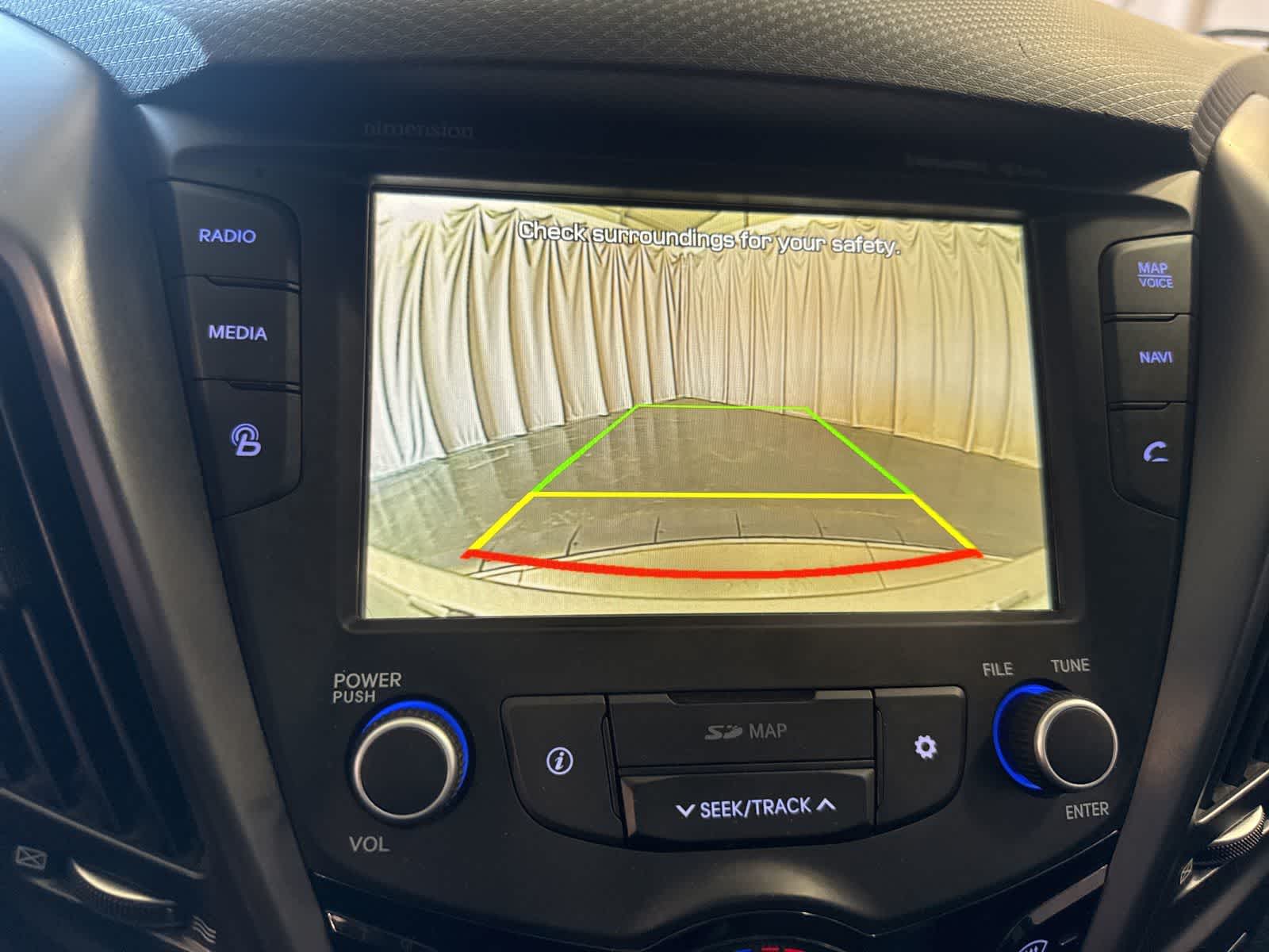 Thumbnail: 2016 Hyundai Veloster - 25