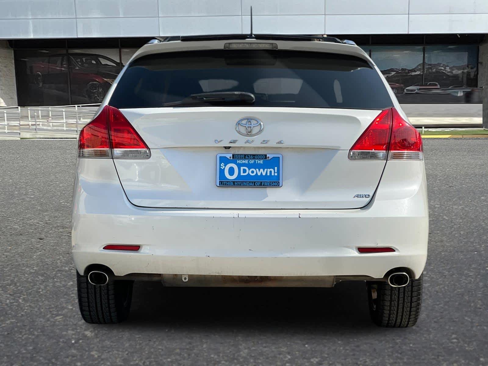 Thumbnail: 2011 Toyota Venza - 8