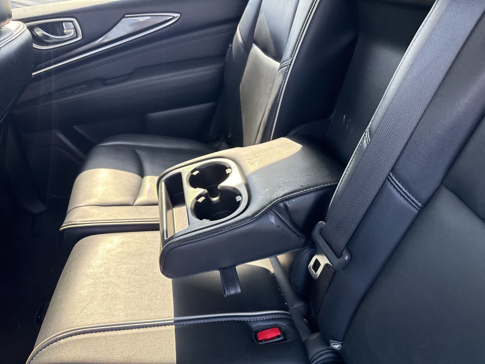 Thumbnail: 2019 INFINITI QX60 - 18