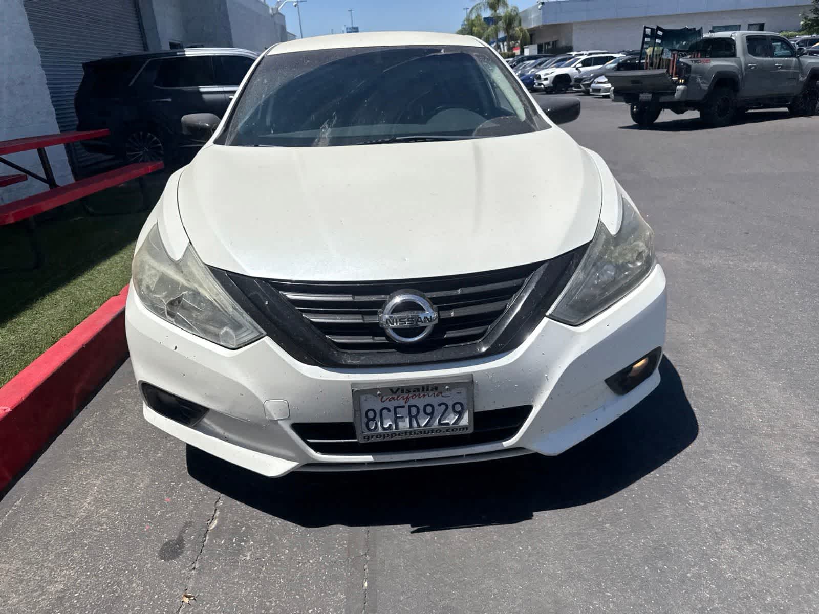 Used 2018 Nissan Altima SR with VIN 1N4AL3AP7JC159726 for sale in Fresno, CA