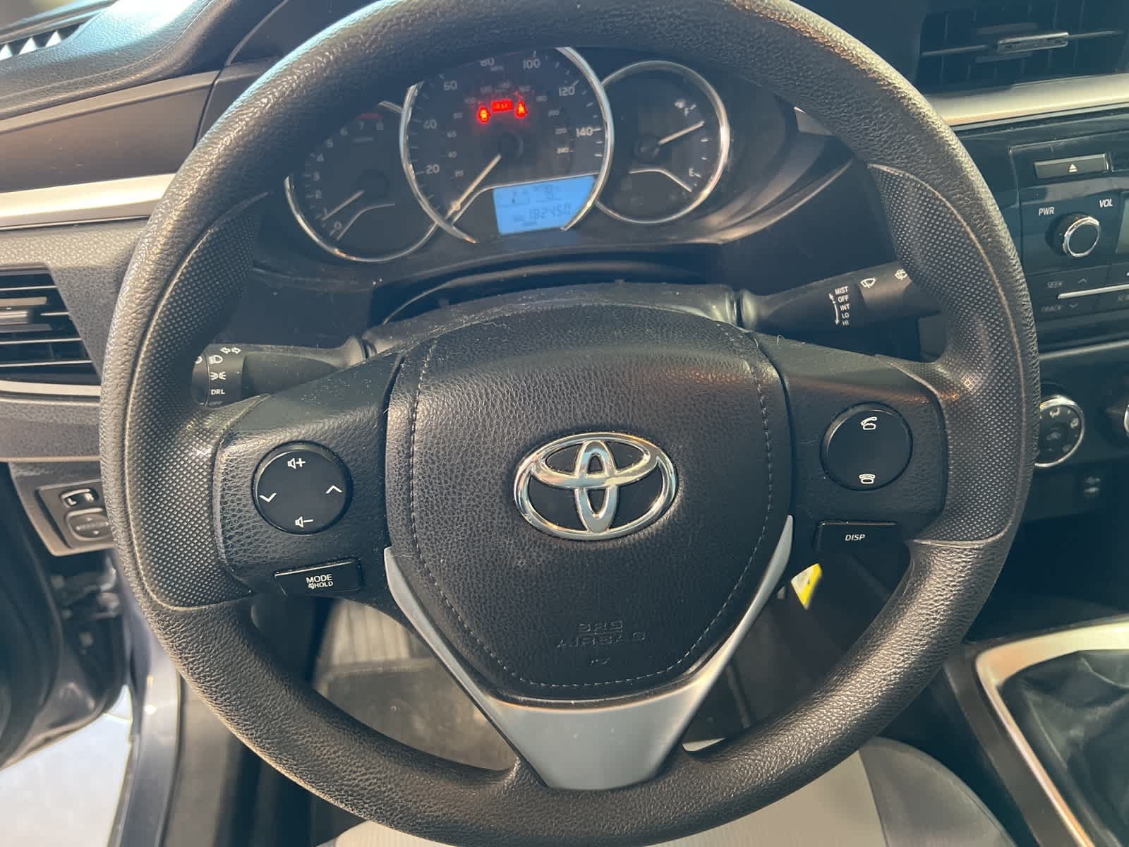 Thumbnail: 2015 Toyota Corolla - 22