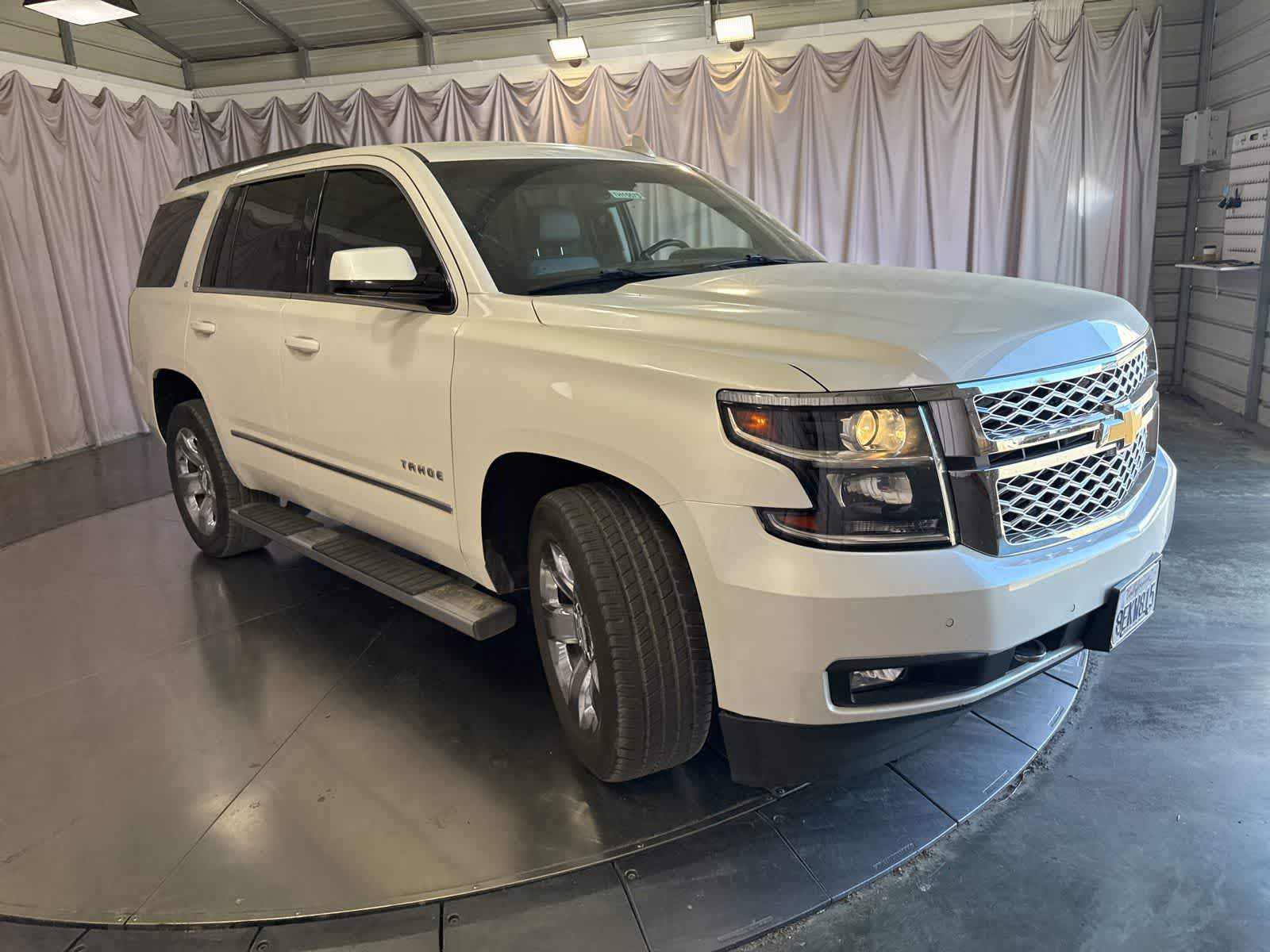 Thumbnail: 2018 Chevrolet Tahoe - 3