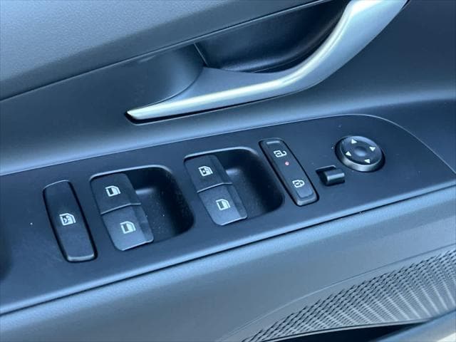 Thumbnail: 2025 Hyundai Elantra - 14