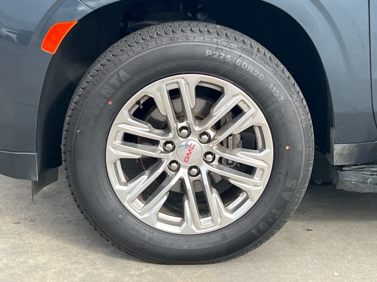 Thumbnail: 2021 GMC Yukon XL - 28