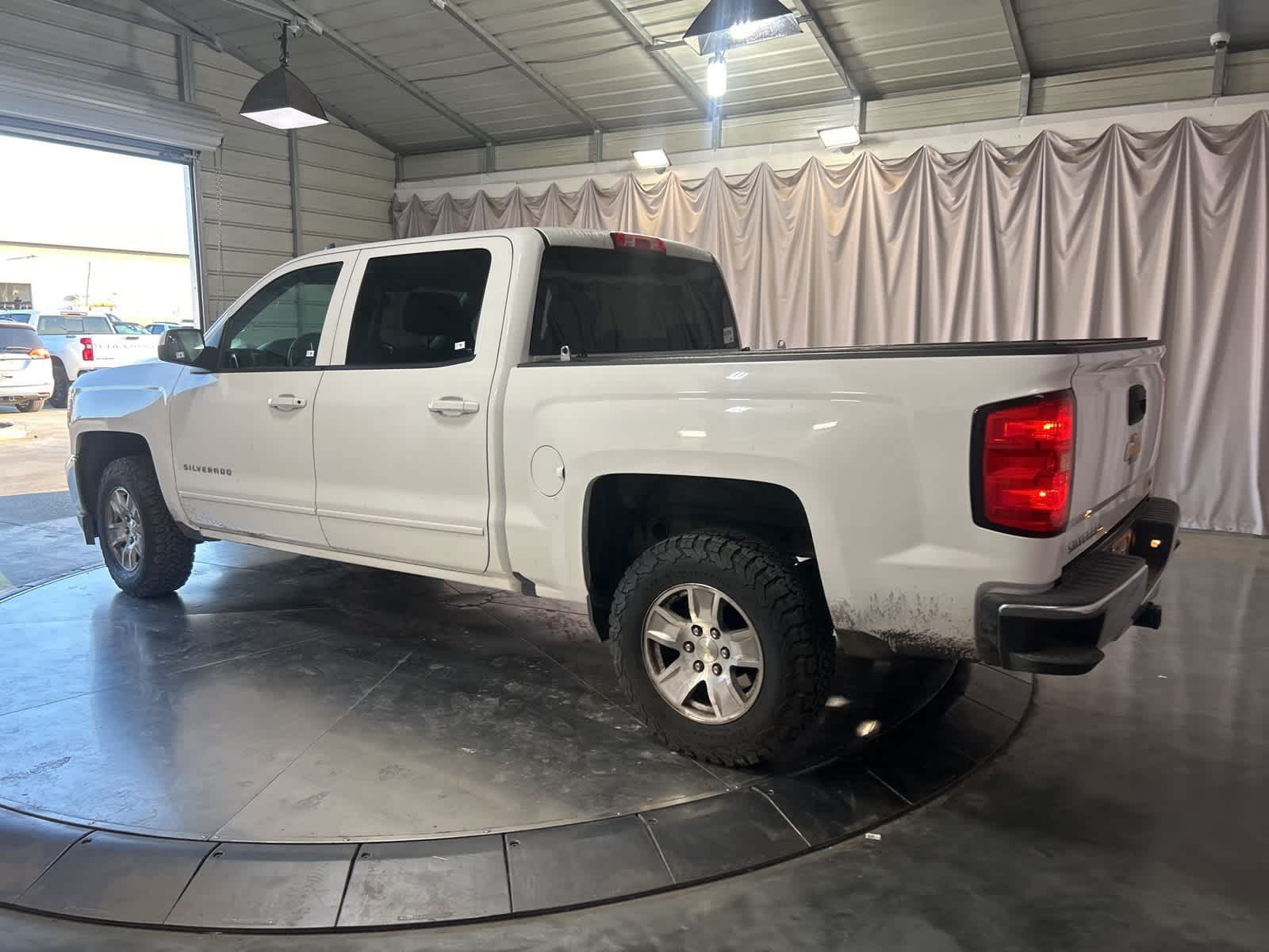 Thumbnail: 2017 Chevrolet Silverado 1500 - 14