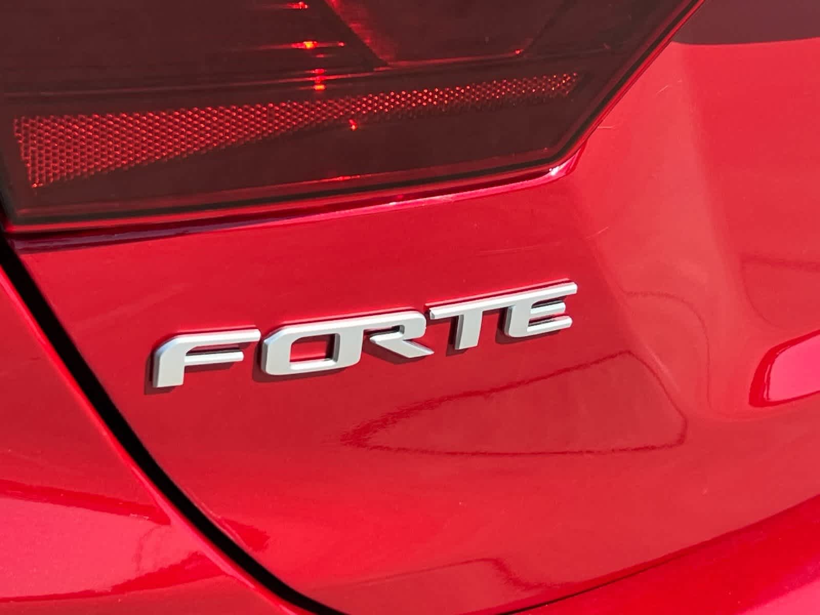 Thumbnail: 2023 Kia Forte - 25