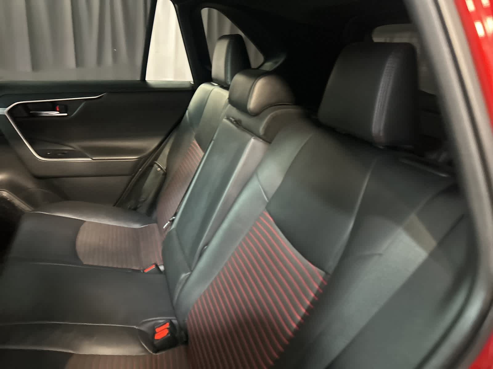 Thumbnail: 2021 Toyota RAV4 - 22