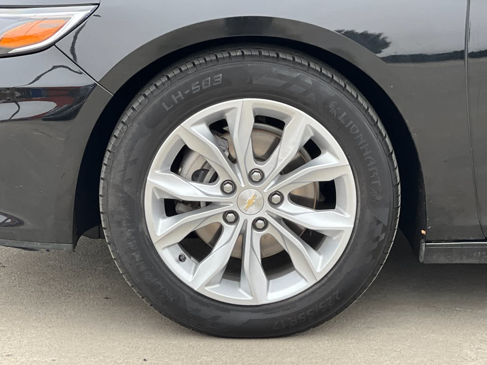 Thumbnail: 2023 Chevrolet Malibu - 25