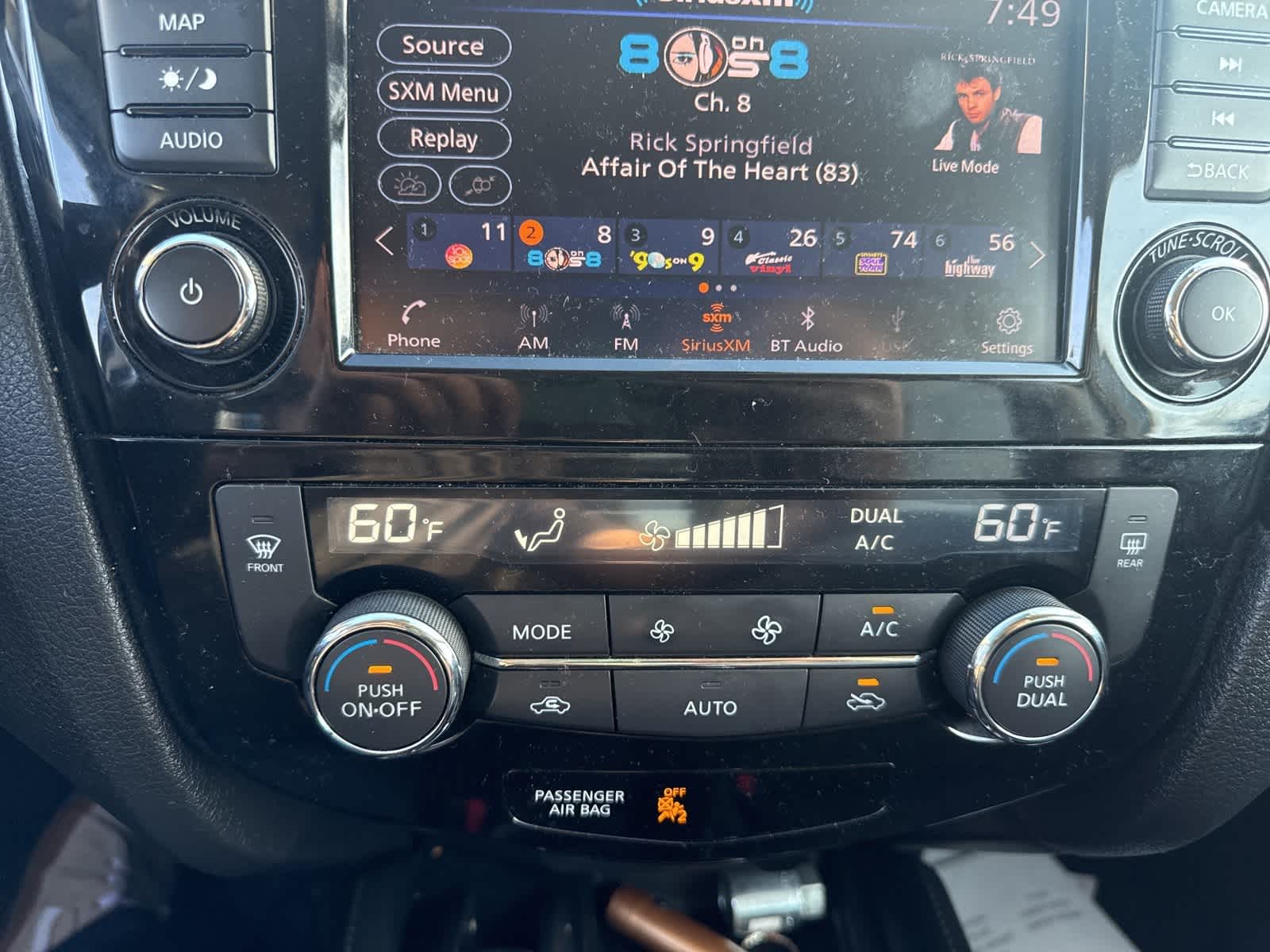 Thumbnail: 2019 Nissan Rogue - 25