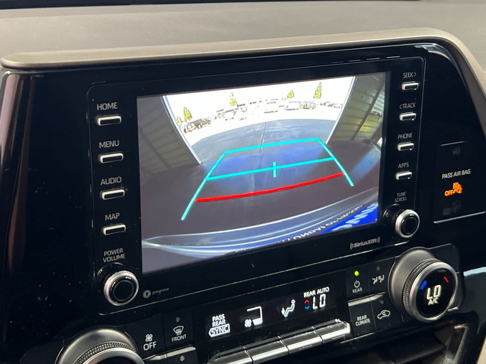 Thumbnail: 2022 Toyota Highlander - 20