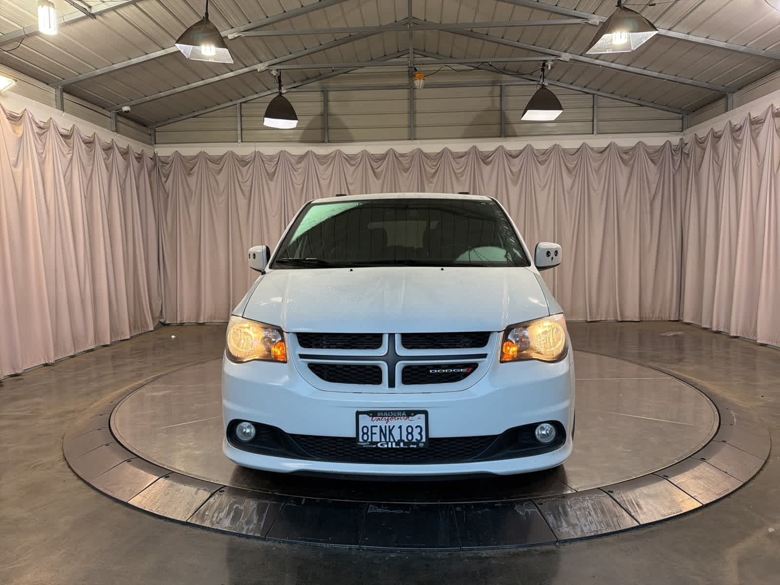 Thumbnail: 2019 Dodge Grand Caravan - 2