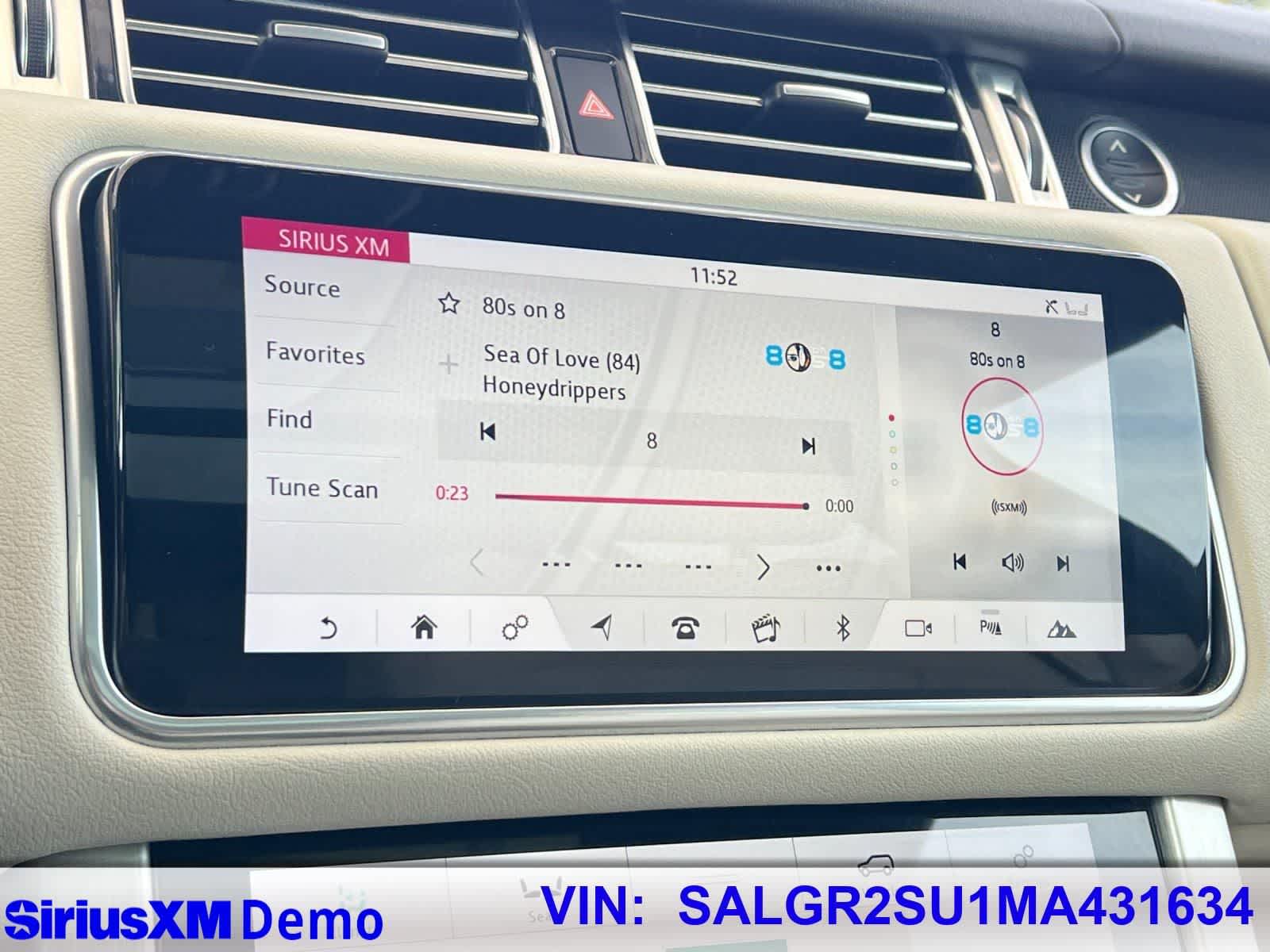 Thumbnail: 2021 Land Rover Range Rover - 29