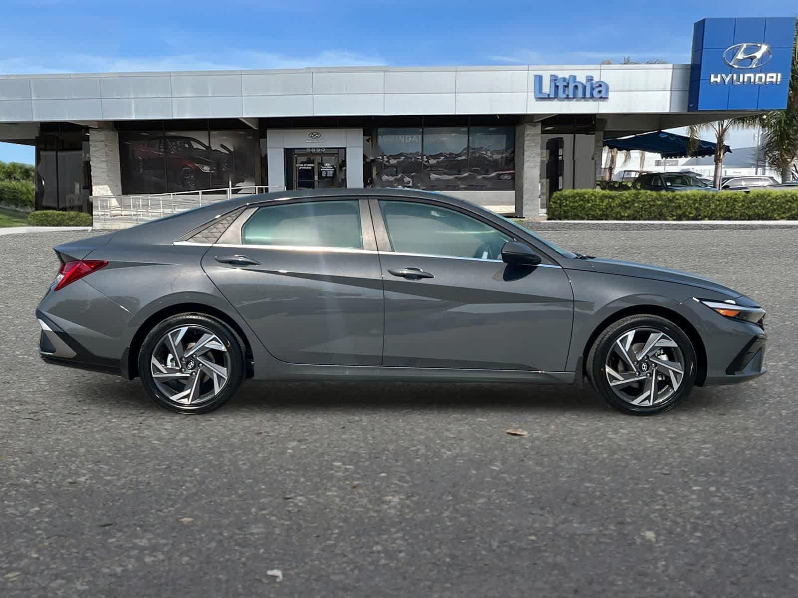 Thumbnail: 2025 Hyundai Elantra - 8