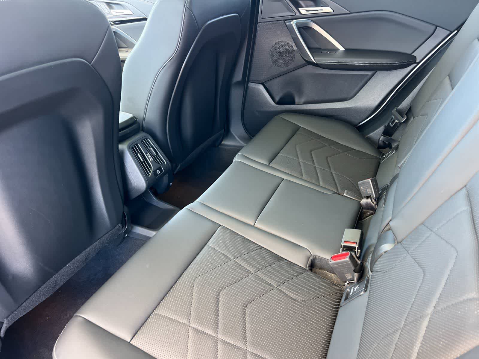 2026 BMW X2 xDrive28i photo 4
